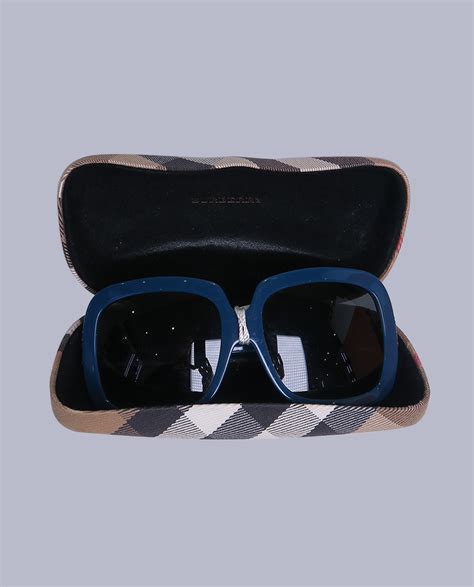 Burberry Sunglasses B4062 3001/11 57/17 130 2N Black 